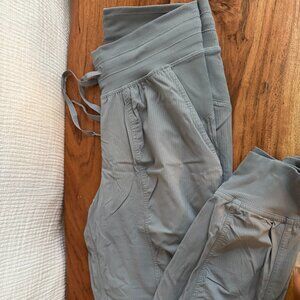 LuluLemon Dance Studio Jogger